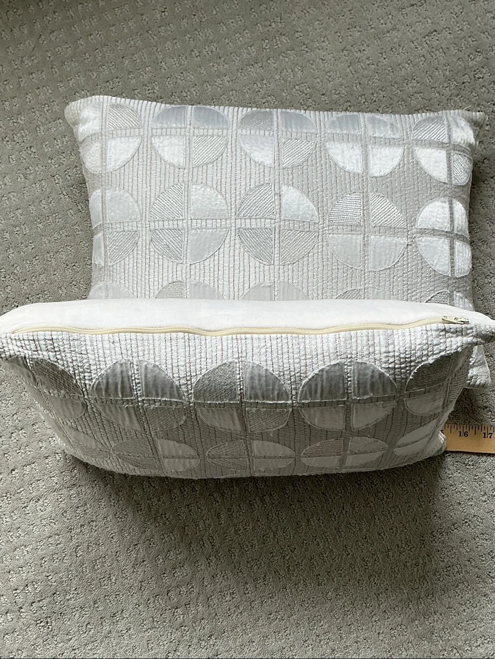 Crate&Barrel Cream Geometric Circle Accent Pillows (Pair)